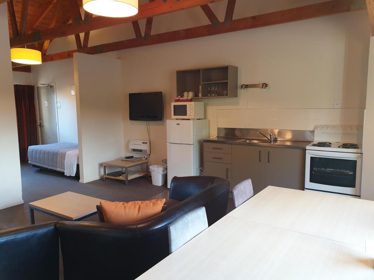 The Hobbit Motorlodge Ohakune Zewnętrze zdjęcie