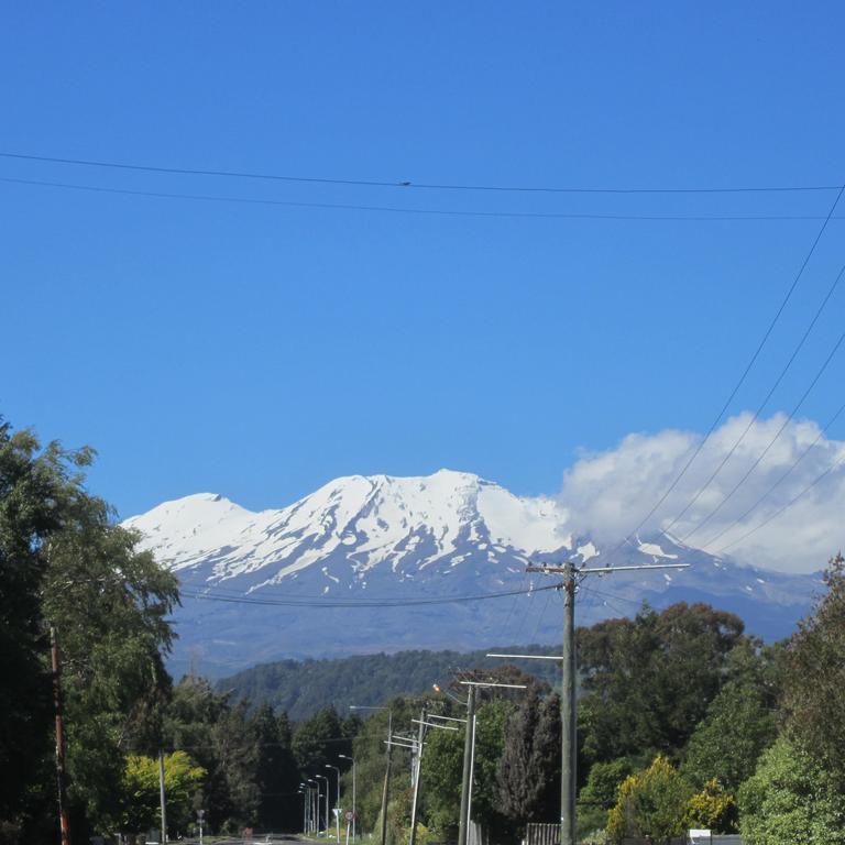 The Hobbit Motorlodge Ohakune Zewnętrze zdjęcie